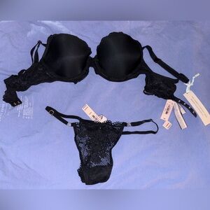NWT Victoria’s Secret Black Lace Bra Set
